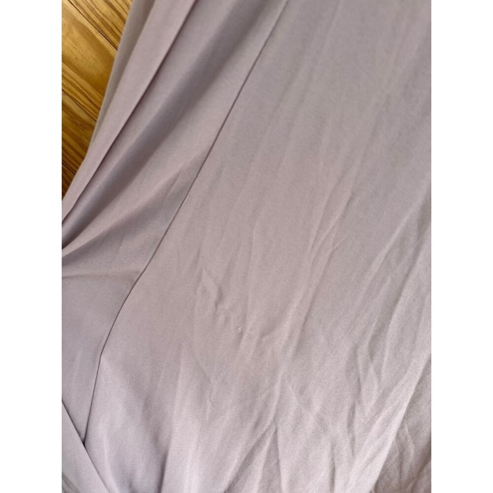 Elegant Mauve Evening Gown - Picture 11 of 12